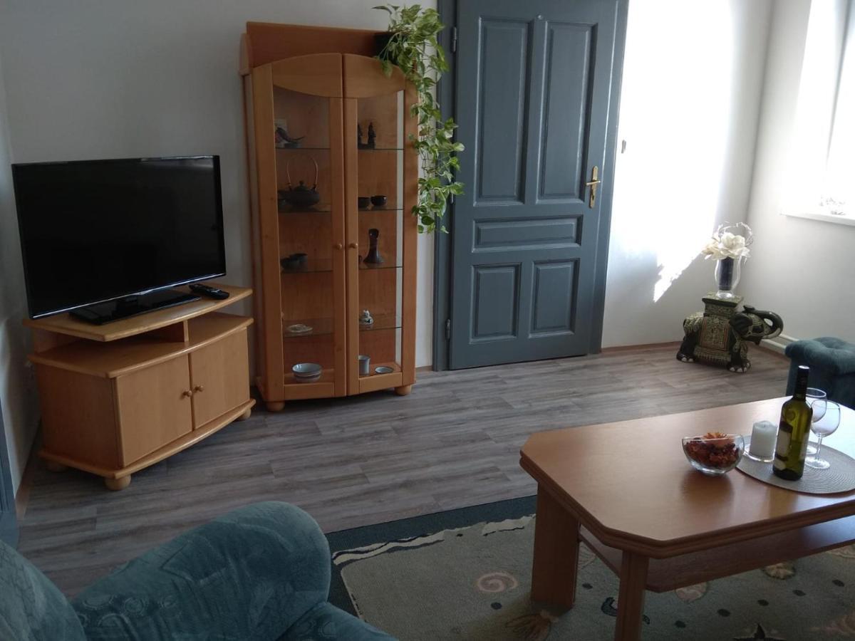 Apartmány U splavu Veselí nad Moravou Exteriér fotografie