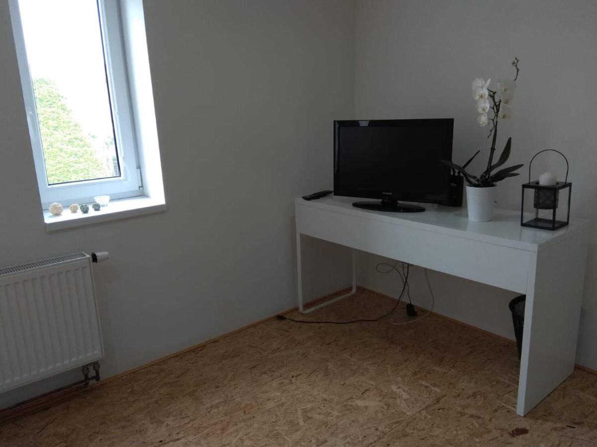 Apartmány U splavu Veselí nad Moravou Exteriér fotografie
