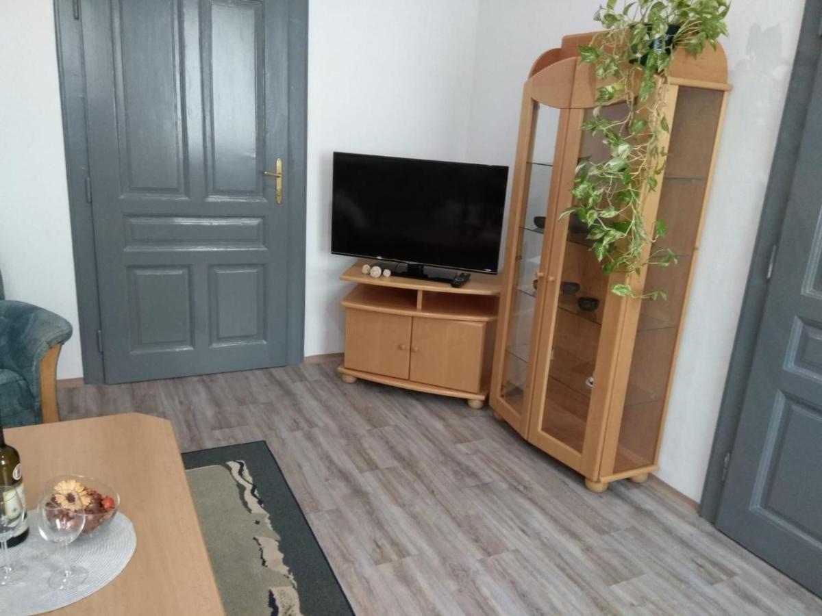 Apartmány U splavu Veselí nad Moravou Exteriér fotografie