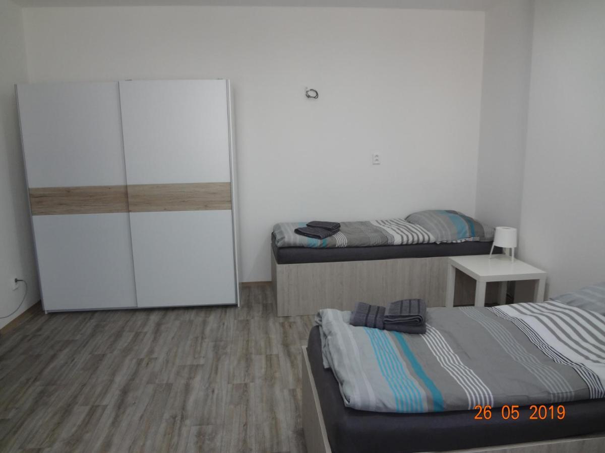 Apartmány U splavu Veselí nad Moravou Exteriér fotografie